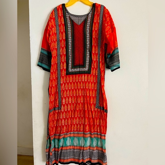 Fresh colorful dress!! - Picture 1 of 2